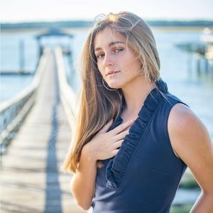 Meet your Posher, Alexandra